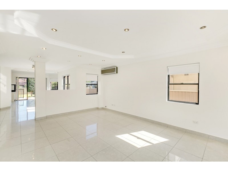 7A Frederick Ave, Beverly Hills NSW 2209