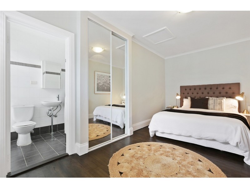 8 Devine Street, Erskineville NSW 2043