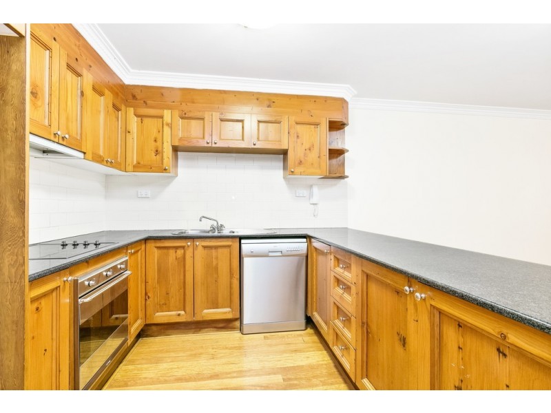 2/58 Park Street, Erskineville NSW 2043