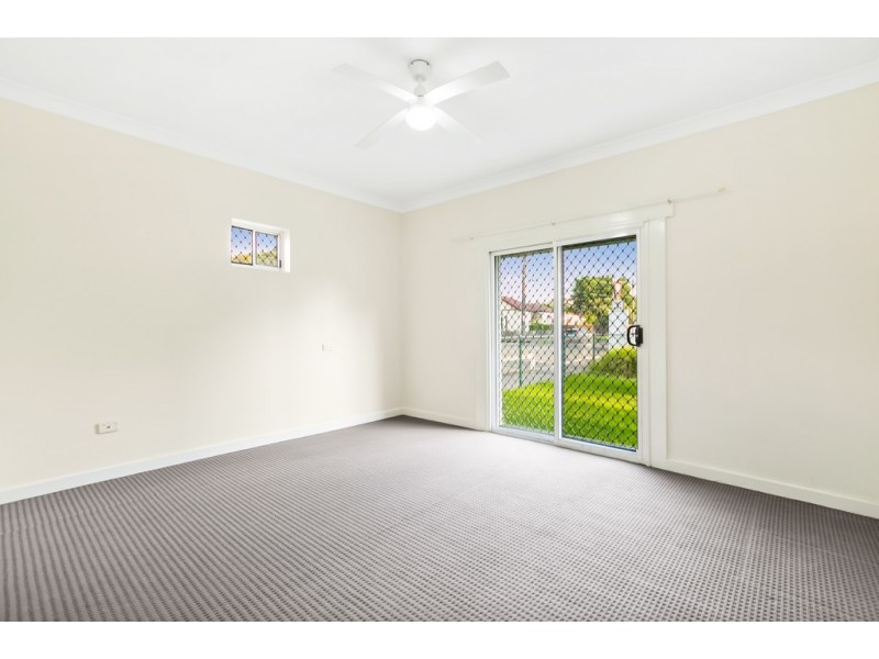 17 Heighway Avenue, Ashfield NSW 2131