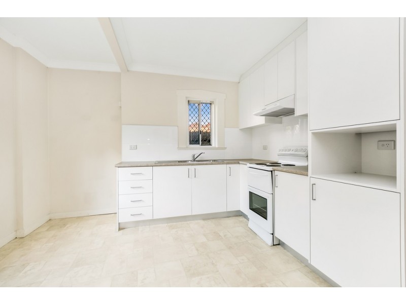 17 Heighway Avenue, Ashfield NSW 2131