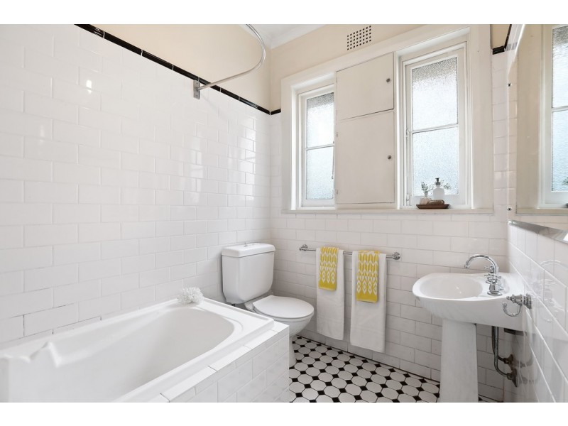 32 Wemyss Street, Enmore NSW 2042