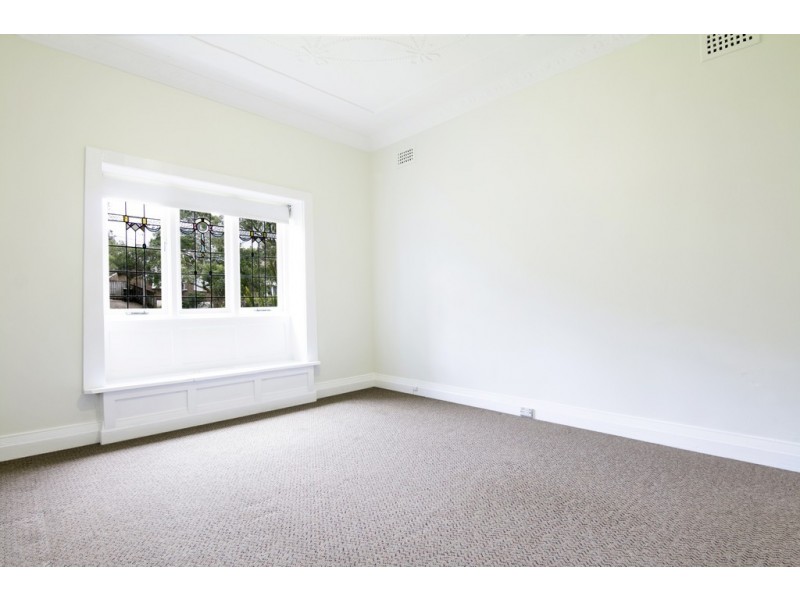 16 Walter Street, Willoughby NSW 2068