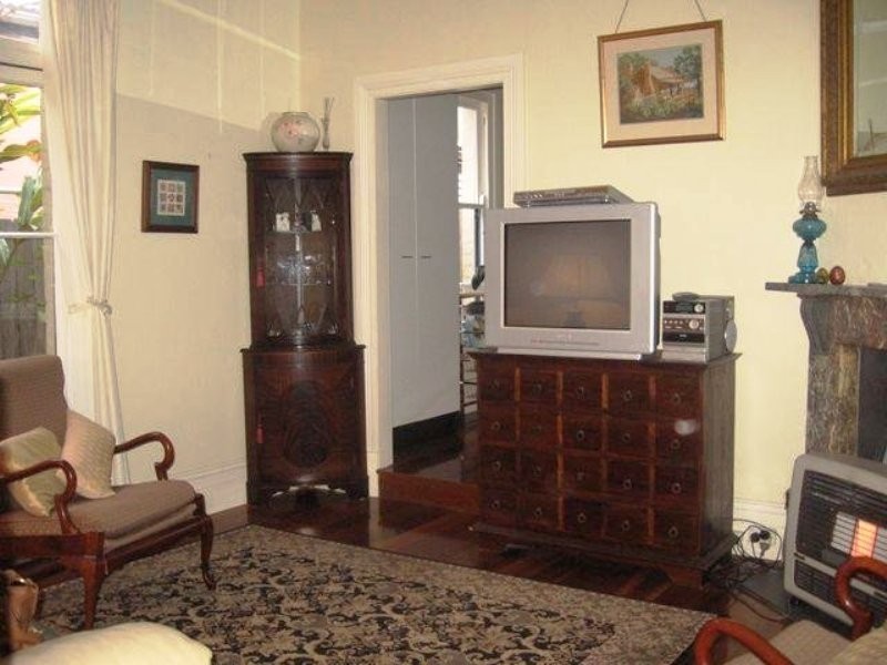 162 Wilson Street, Newtown NSW 2042