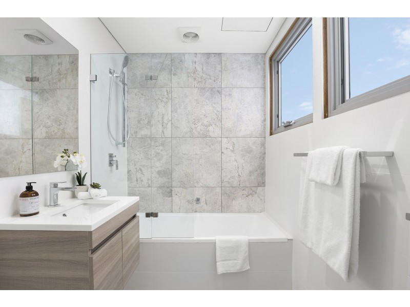 20 Cambridge Street, Enmore NSW 2042