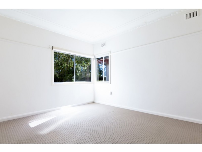 127 Wakehurst Parkway, Seaforth NSW 2092