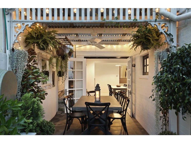 35 Pine Street, Newtown NSW 2042