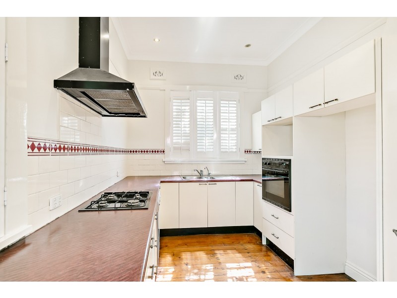 8 Daly Avenue, Concord NSW 2137