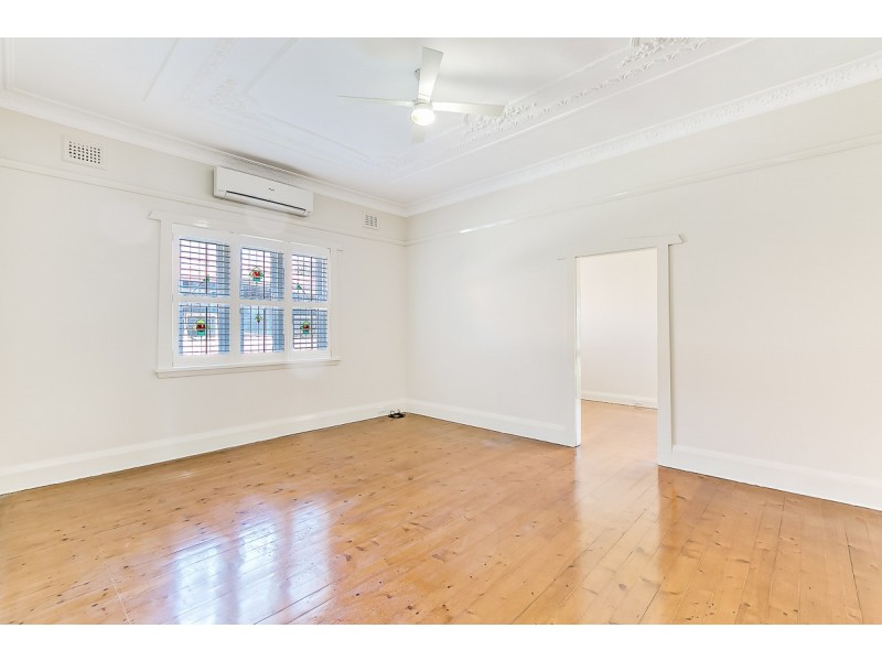 8 Daly Avenue, Concord NSW 2137