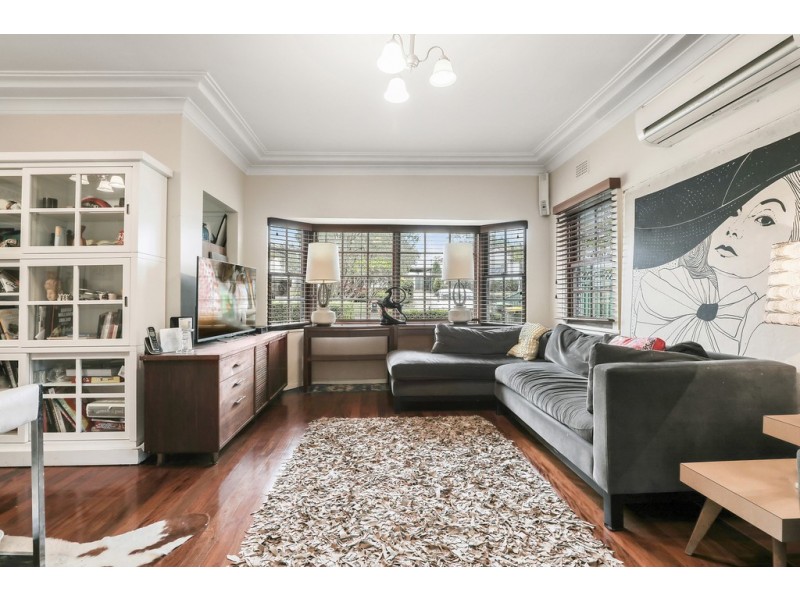 3 Walker Avenue, Peakhurst NSW 2210