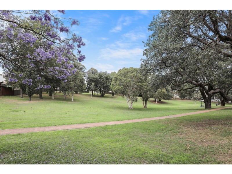 3 Walker Avenue, Peakhurst NSW 2210