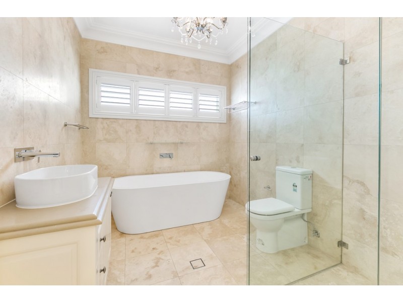 7 Jones Street, Kingsgrove NSW 2208