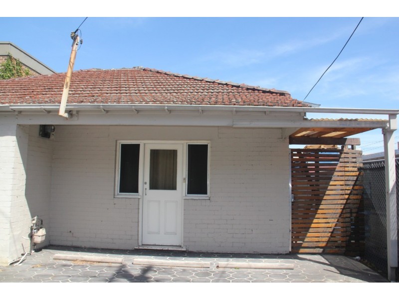 1/18 Shirlow Street, Marrickville NSW 2204