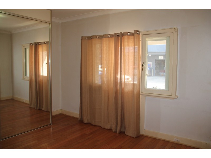 1/18 Shirlow Street, Marrickville NSW 2204