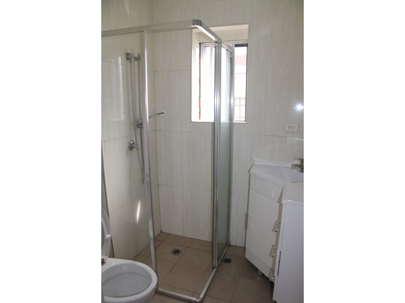 1/18 Shirlow Street, Marrickville NSW 2204