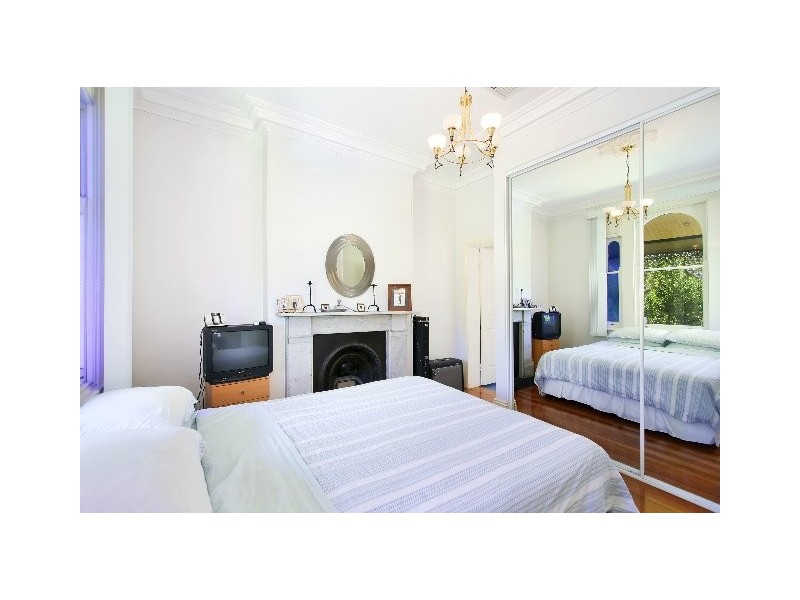 21 Sadlier Crescent, Petersham NSW 2049