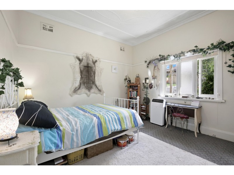 8 Unwin Street, Earlwood NSW 2206