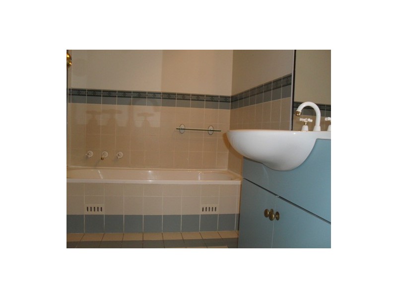 2/184 Salisbury Road, Camperdown NSW 2050