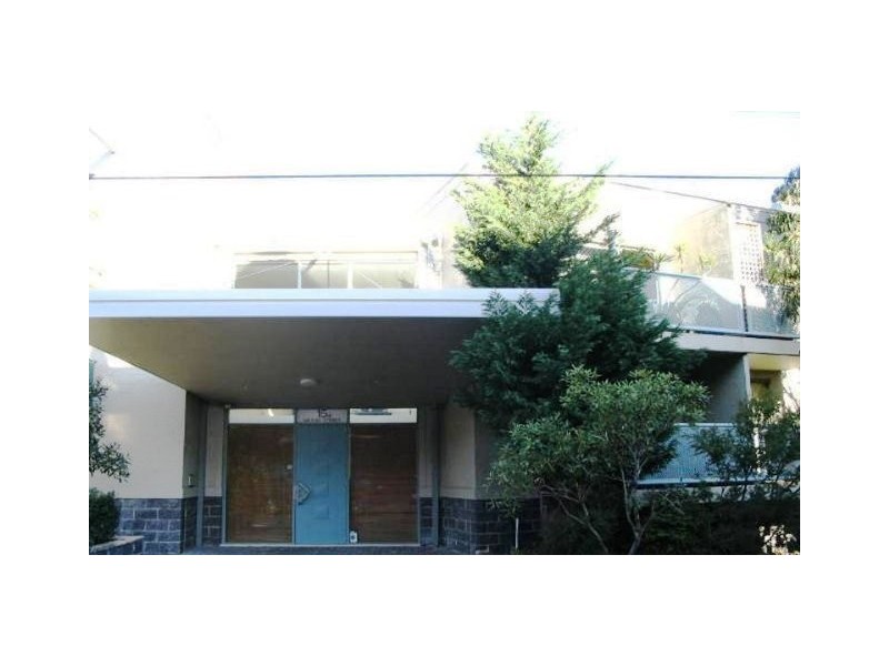 9/15a Wilson Street, Newtown NSW 2042