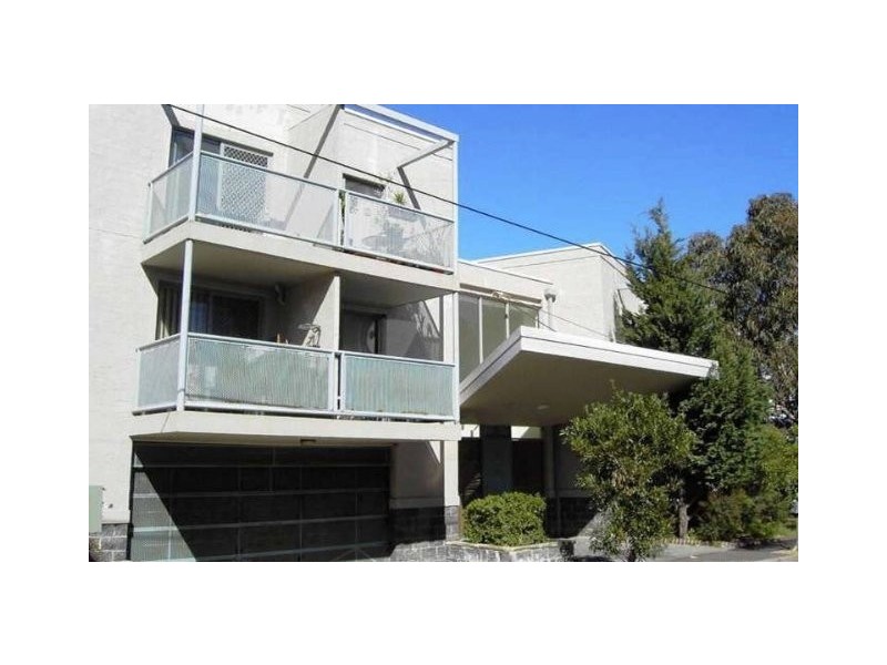 9/15a Wilson Street, Newtown NSW 2042