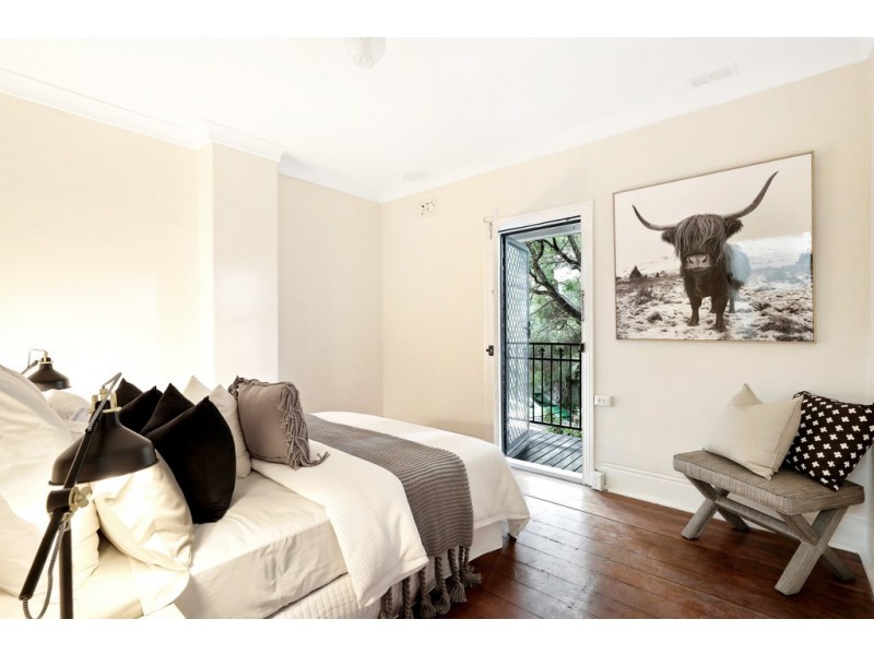 32 Charles Street, Enmore NSW 2042