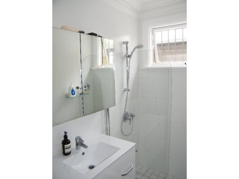 7 Pine Street, Newtown NSW 2042