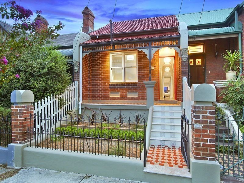 131 Edgeware Road, Enmore NSW 2042