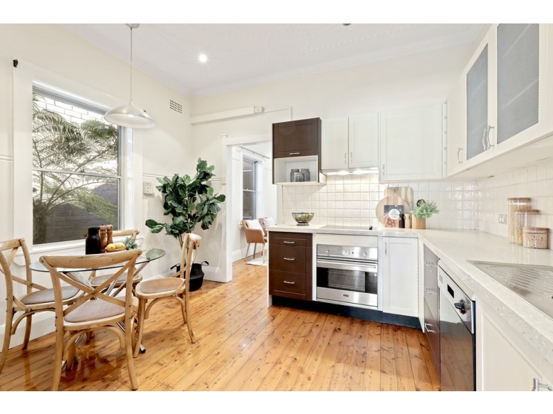 4 Swinbourne Street, Botany NSW 2019