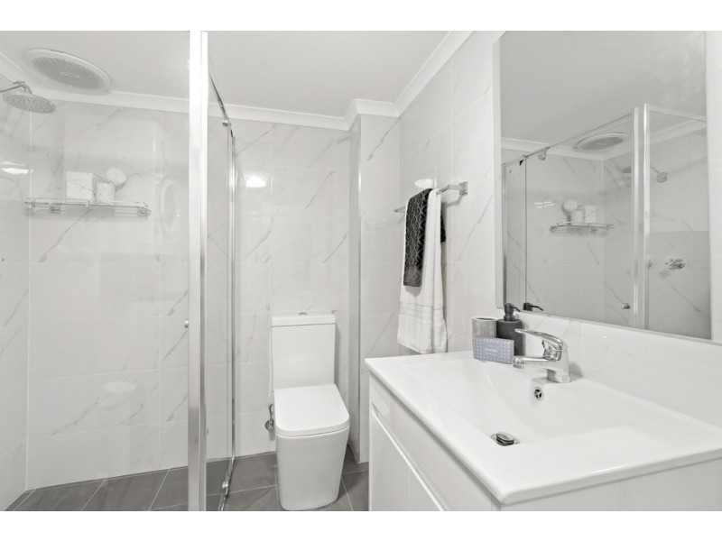 2/58 Park Street, Erskineville NSW 2043