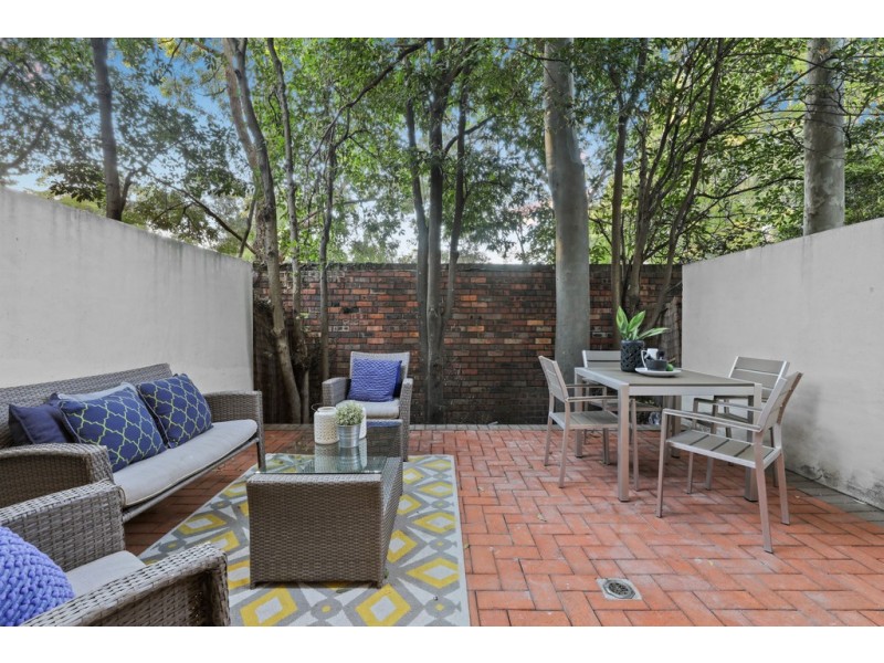 2/58 Park Street, Erskineville NSW 2043