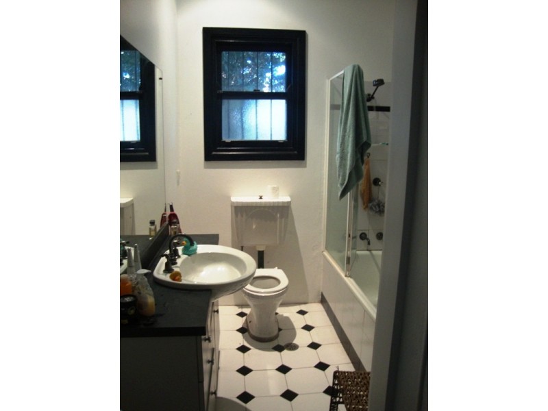 32 Dickson Street, Newtown NSW 2042