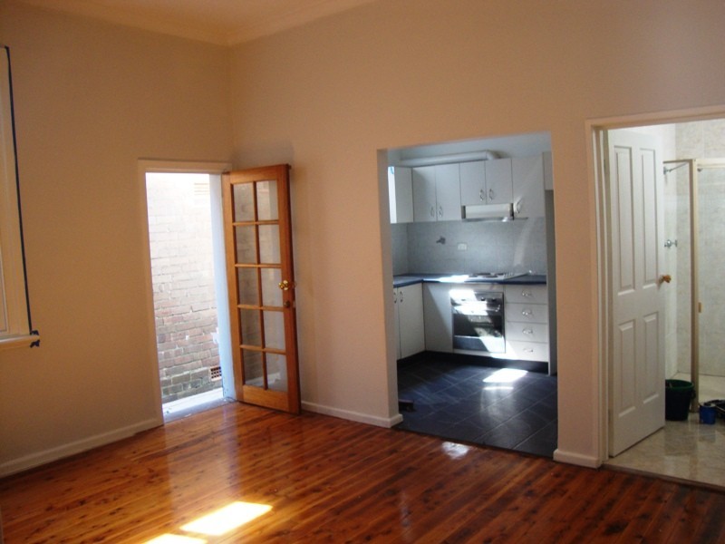 18 Edwin Street, Tempe NSW 2044