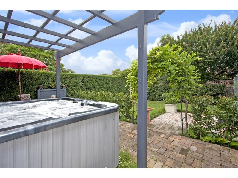 7 Albert Street, Petersham NSW 2049