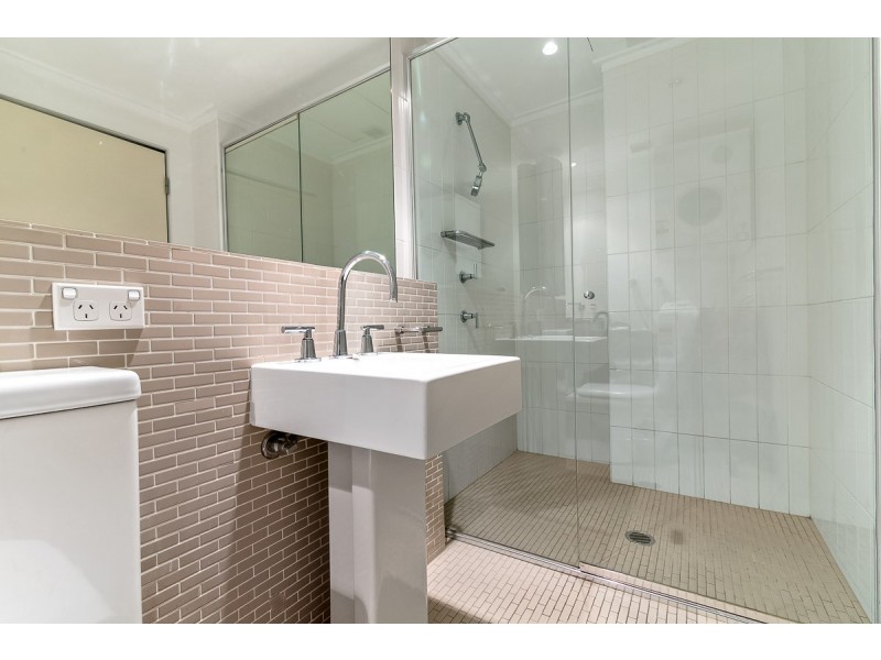 2112/8 Eve Street, Erskineville NSW 2043