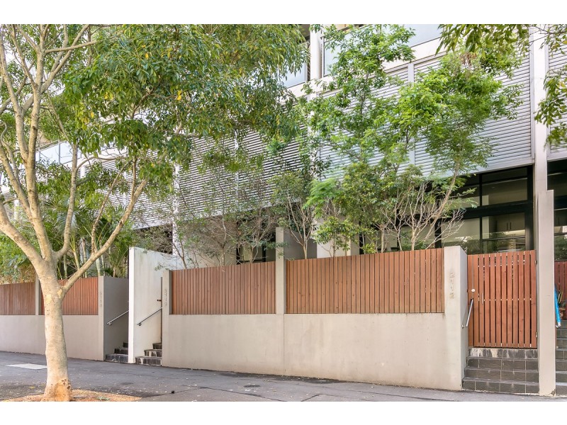 2112/8 Eve Street, Erskineville NSW 2043