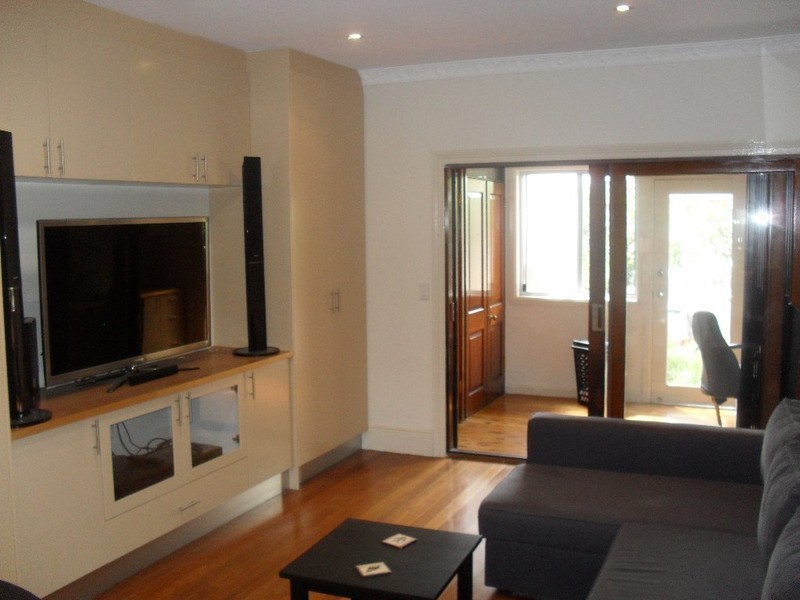 45A May Lane, St Peters NSW 2044