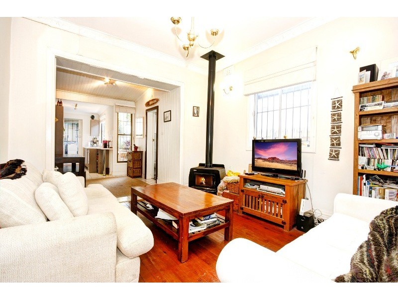 132 Wilson Street, Newtown NSW 2042