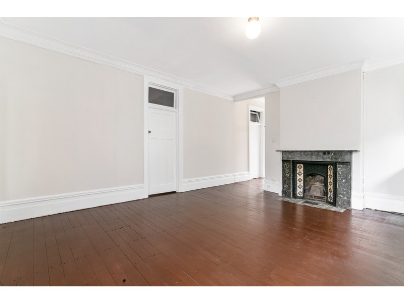 *113 Station Street, Newtown NSW 2042