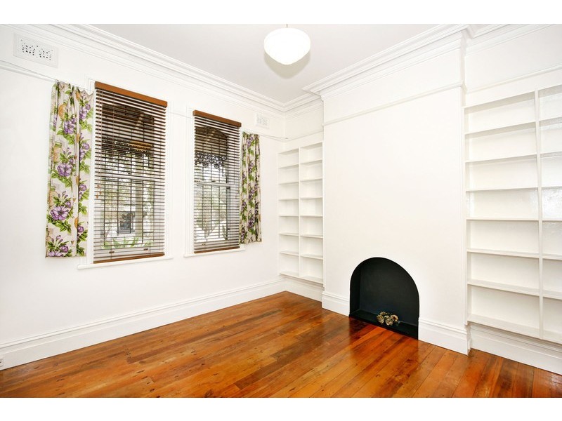 15 Holdsworth Street, Newtown NSW 2042