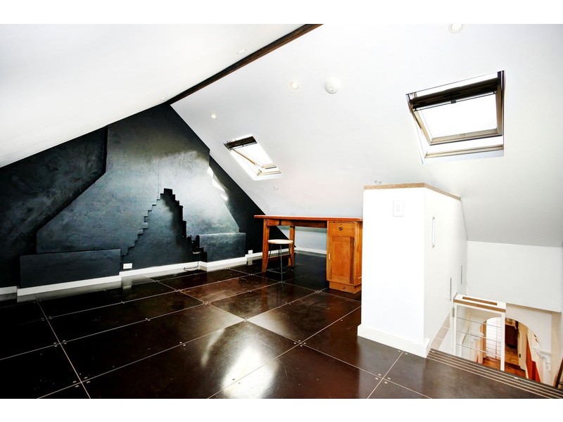 15 Holdsworth Street, Newtown NSW 2042