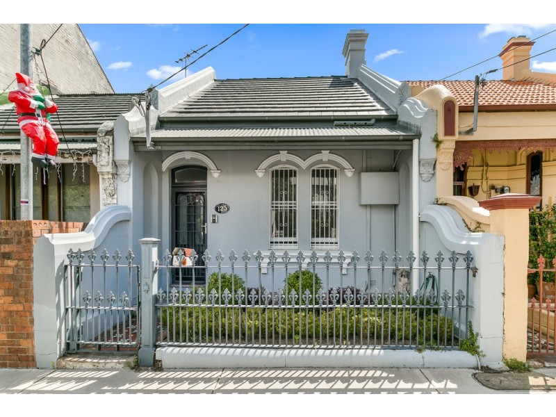 123 Station Street, Newtown NSW 2042