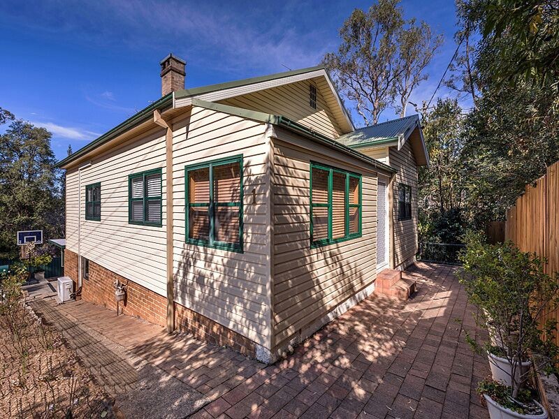1. Hawkesbury Road, Springwood NSW 2777