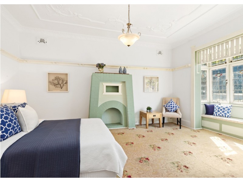 12 Walter Street, Willoughby NSW 2068