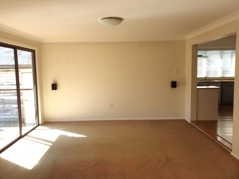 6 Mulgoa Road, Regentville NSW 2745