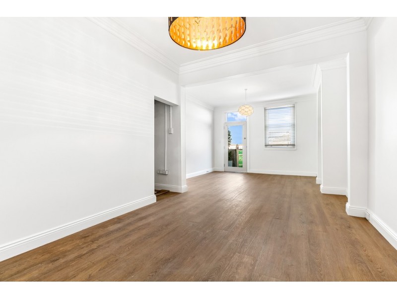 8 Campbell Road, Alexandria NSW 2015