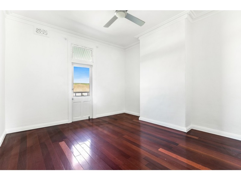 8 Campbell Road, Alexandria NSW 2015