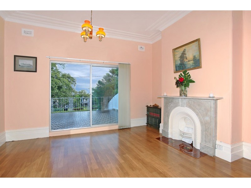 7 Warren Ball Avenue, Newtown NSW 2042