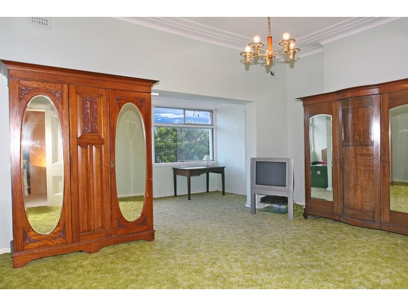 7 Warren Ball Avenue, Newtown NSW 2042