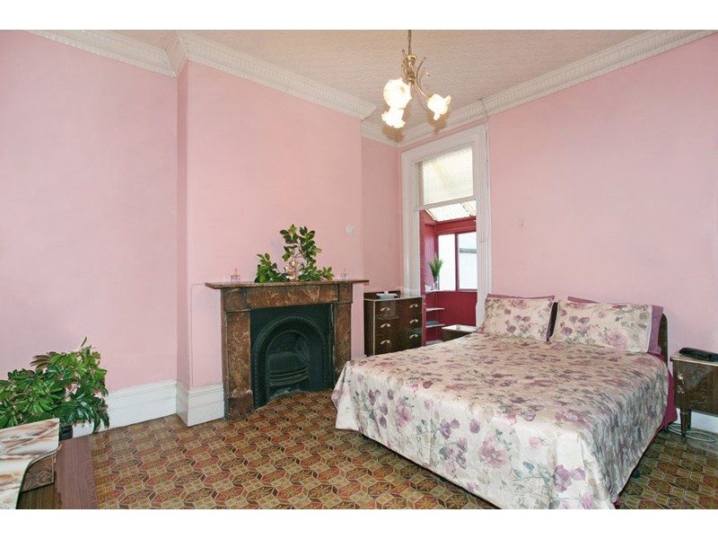 7 Warren Ball Avenue, Newtown NSW 2042