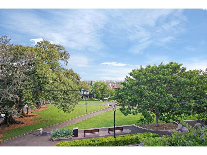 7 Warren Ball Avenue, Newtown NSW 2042